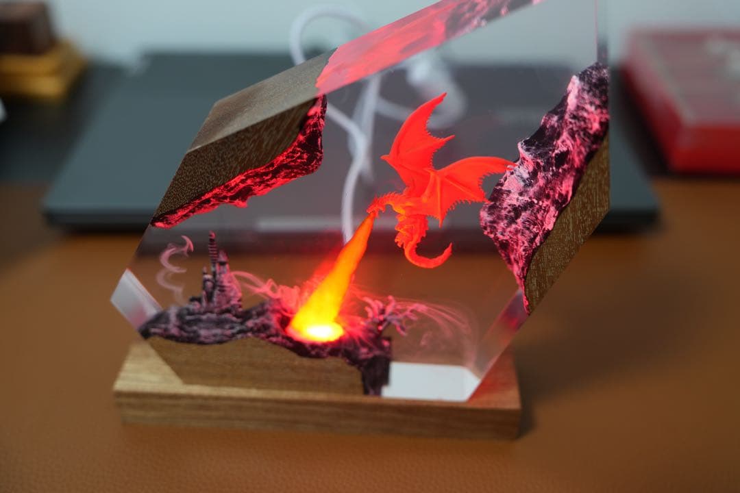 【迫力満点】ドラゴンの息吹 炎の城 レジンランプ 中世ファンタジー 騎士 冒険