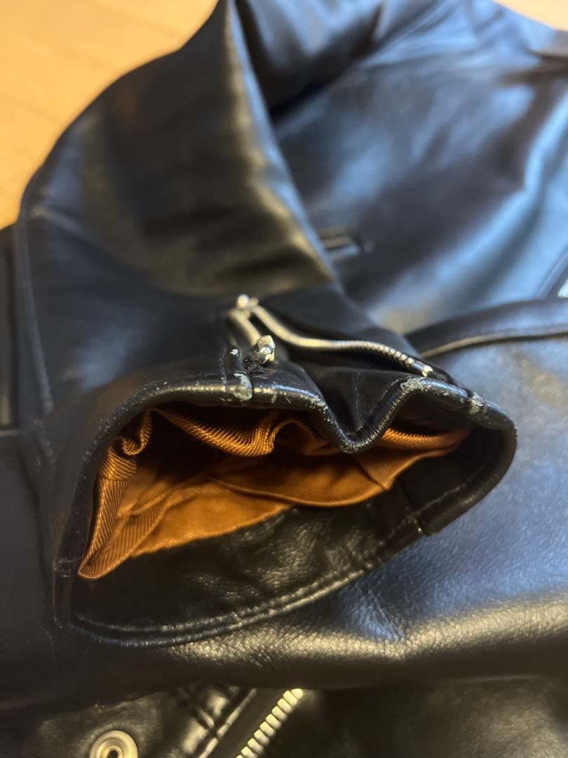 Esora ルイスレザーズ コルセア 60T 40 ラットランドシープ