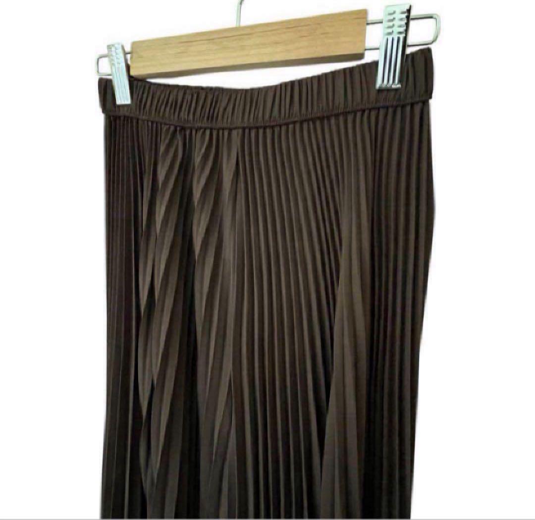 新品タグ付き❣️PRIORITY プリ ーツパンツこげ茶 Mal.レレレさ ん