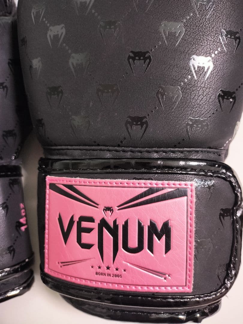 VENUM ヴェナム キックボクシング グローブ 14オンス☆おしゃれ