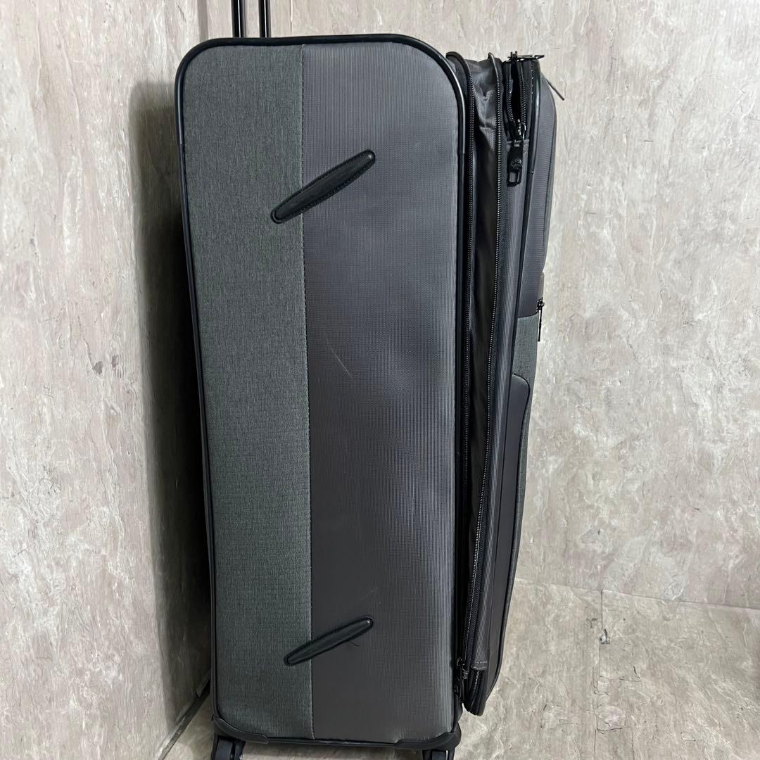 新品未使用 大容量 超軽量 100L キャリーケース スーツケース 4輪