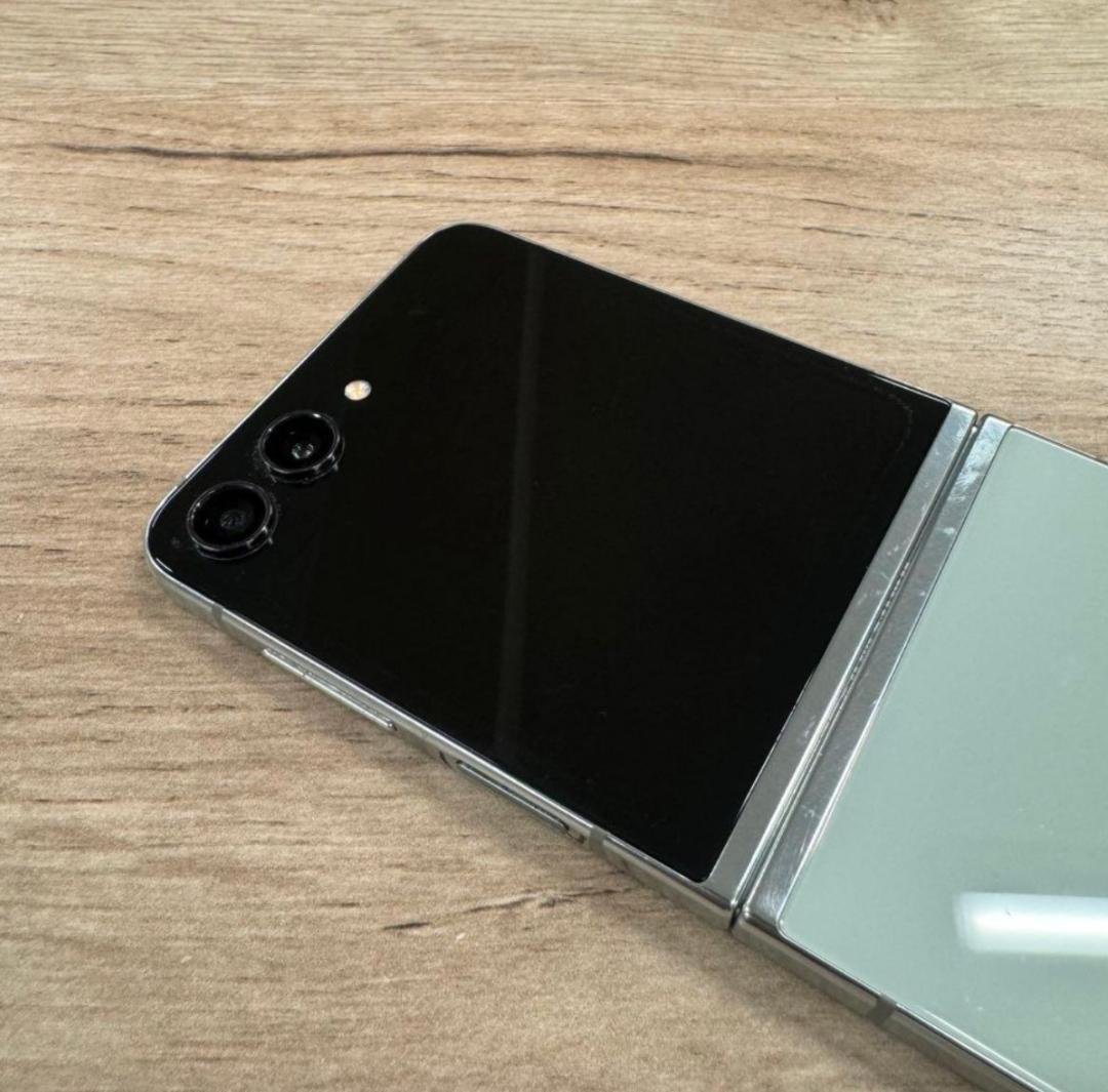 Android Galaxy Z Flip 5｜256gb｜SIMフリー