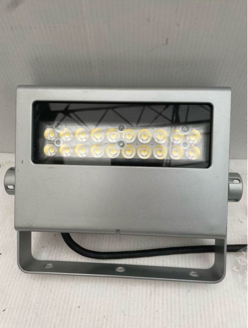24年製4個セット東芝ライテックLED小型投光LEDS-04910NW-LS9