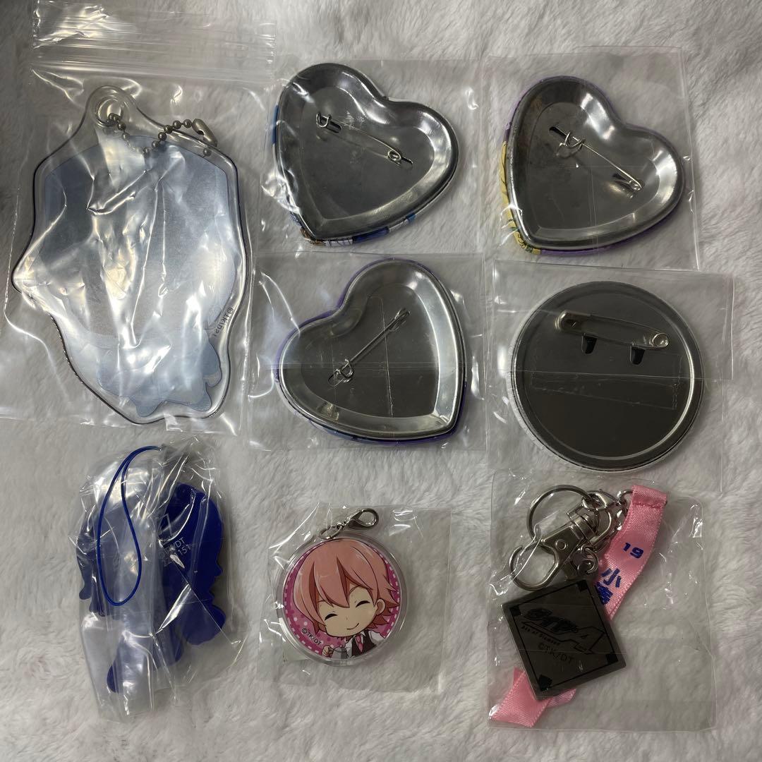 ダイヤのA 小湊亮介　小湊春市　缶バッジ　キーホルダー