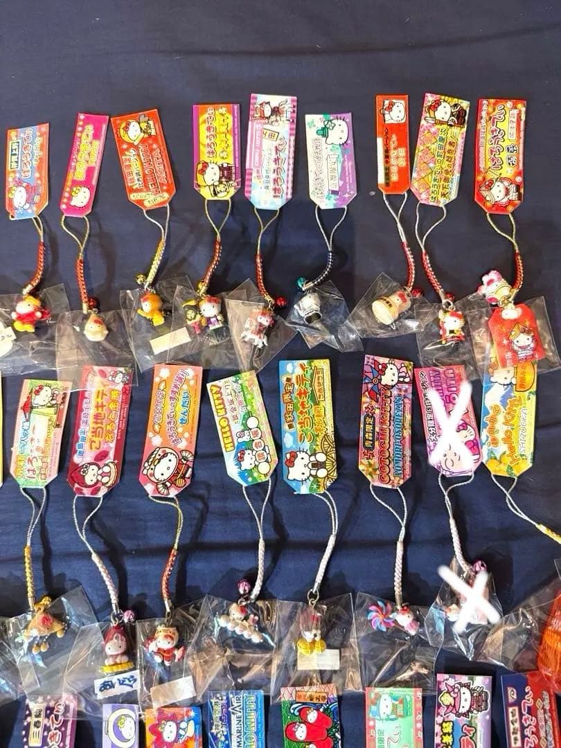 ご当地キティ 、ストラップ、全タグ付き87個レア付き、今話題、y2k
