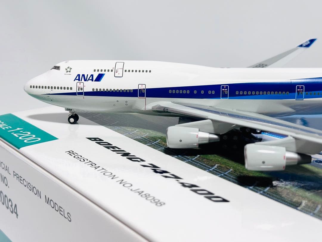 全日空商事 1/200 B747-400 ANA NH20034