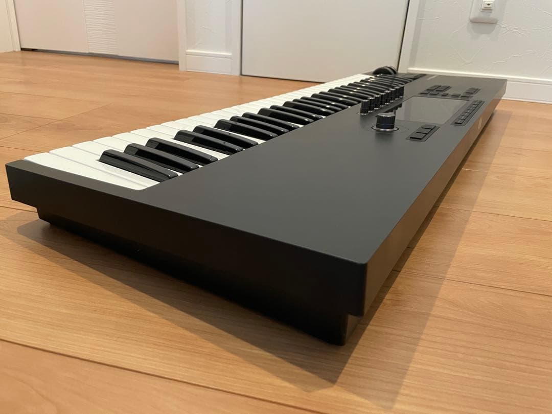 NativeInstruments Kontrol S61 MK3 ライセンス有