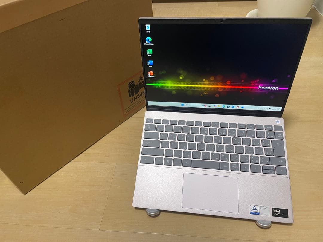 「美品」Dell Inspiron 13 Ultra7 16GB SSD 1TB