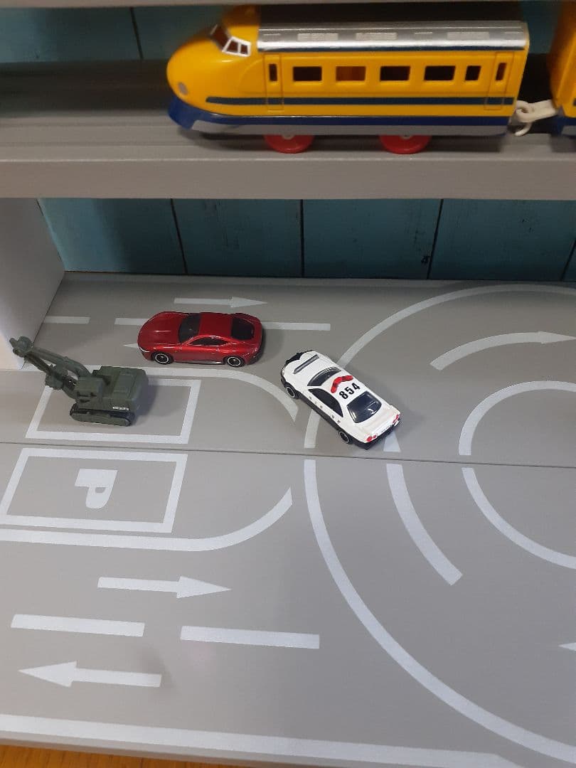 りり【即購入OKです】　6段78センチ巾１枚板プラレール1段金具付属仕様