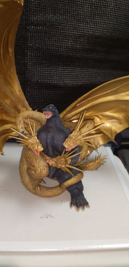 キングギドラ、酒井ゆうじ！