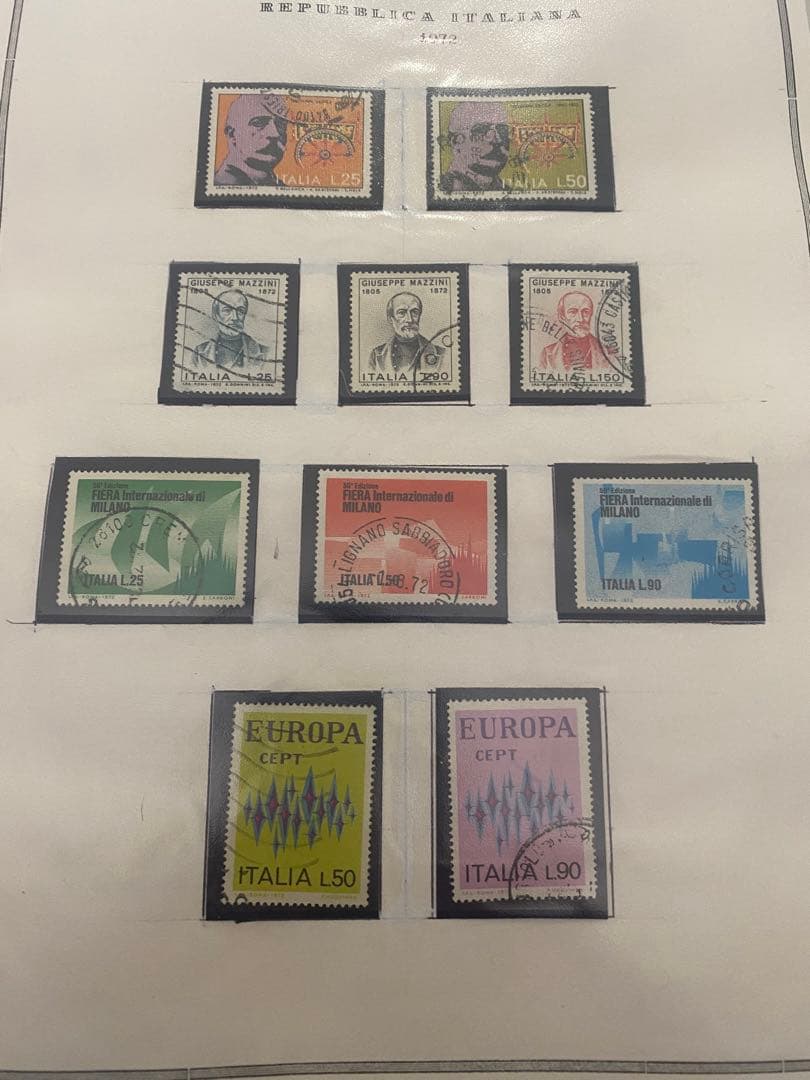 (N36) 切手コレクション イタリアの切手127枚