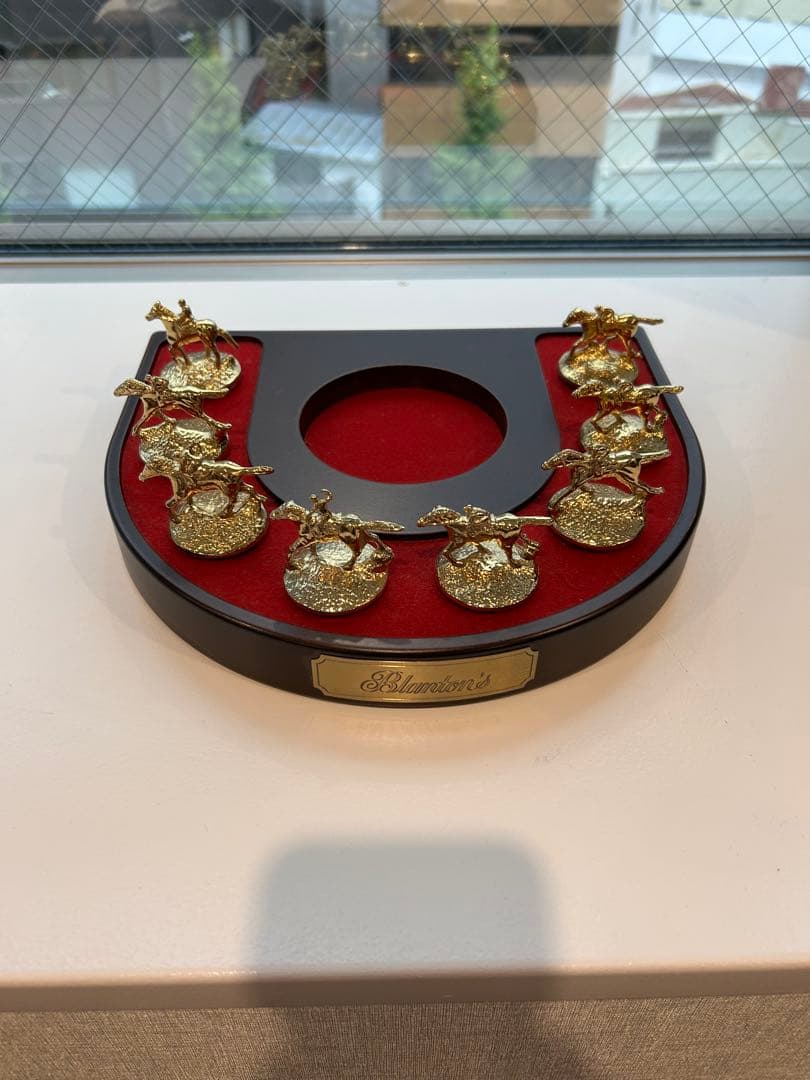 Blanton's 馬と騎手のフィギュア コレクション