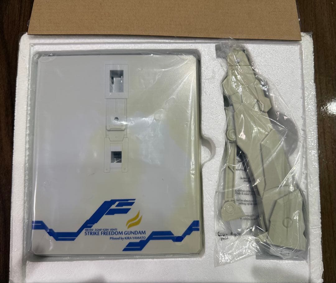 L BUILD ストライクフリーダムガンダム フルパッケージ