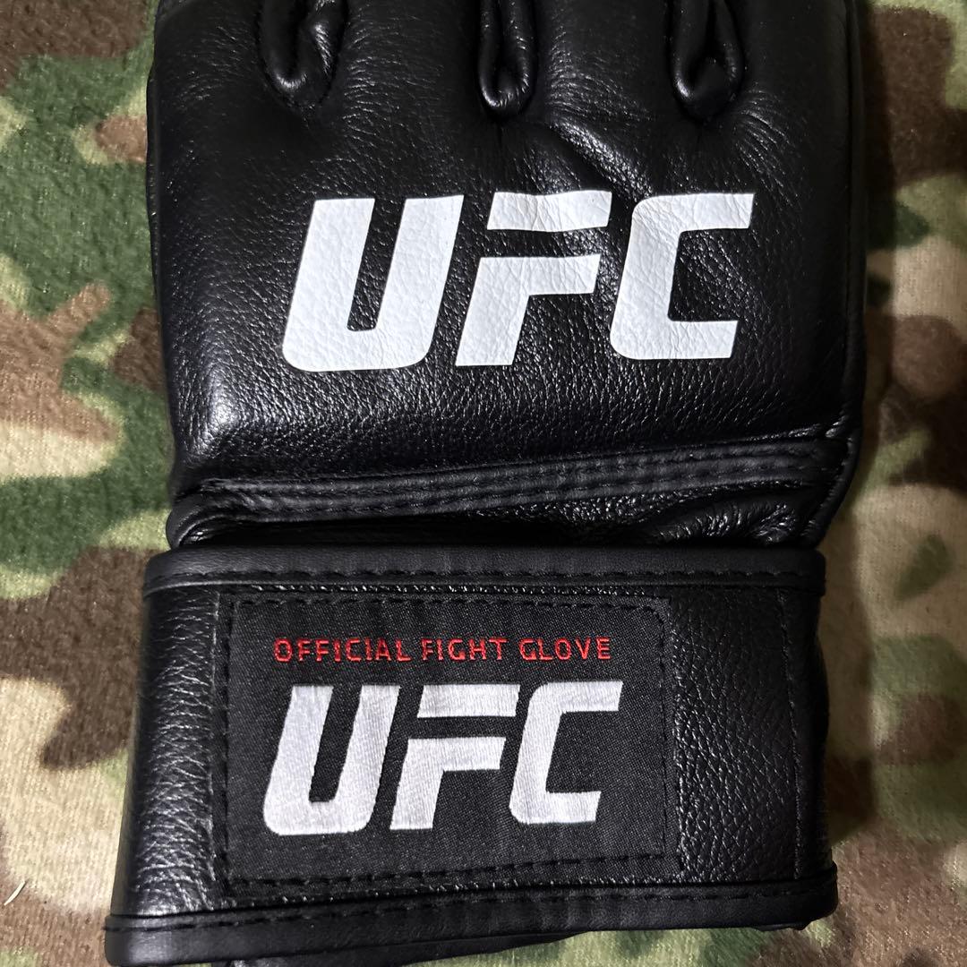 美品　UFC公式　グローブ　MMA オープンフィンガー　サイズM