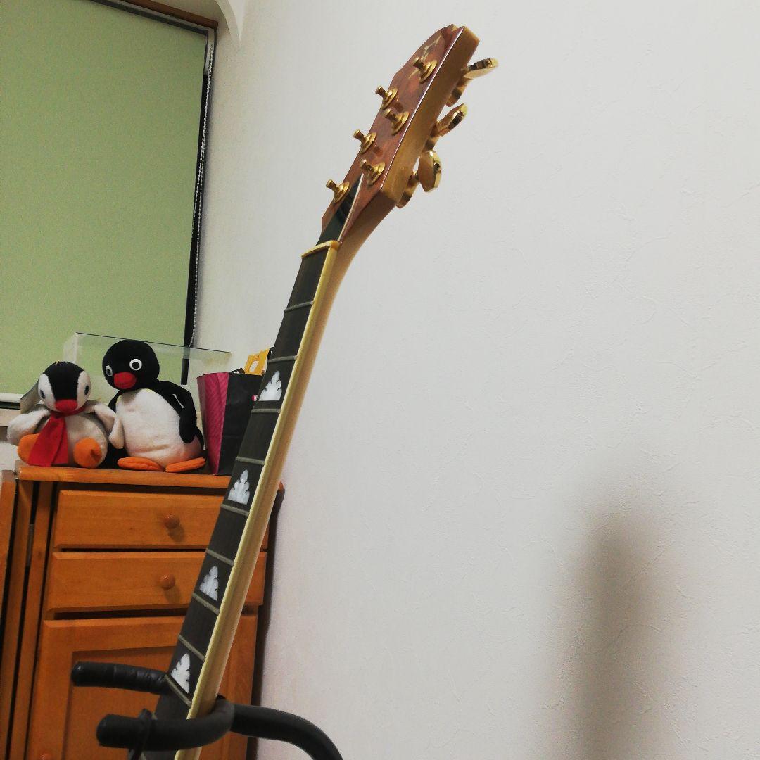 フェルナンデス　モッキンバード