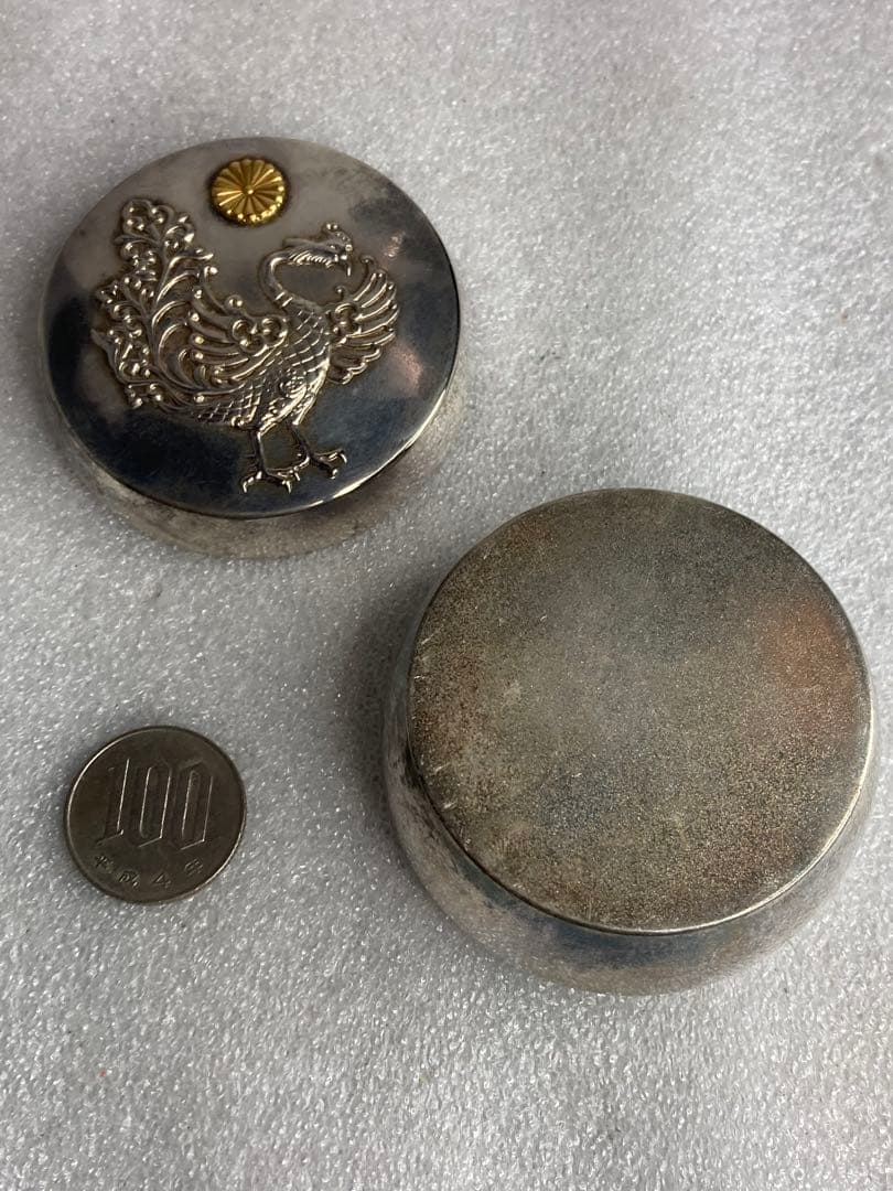 ②希少 天皇家下賜品 銀製 棗形 金象嵌 菊花紋章 鳳凰盛上文 ボンボニエール