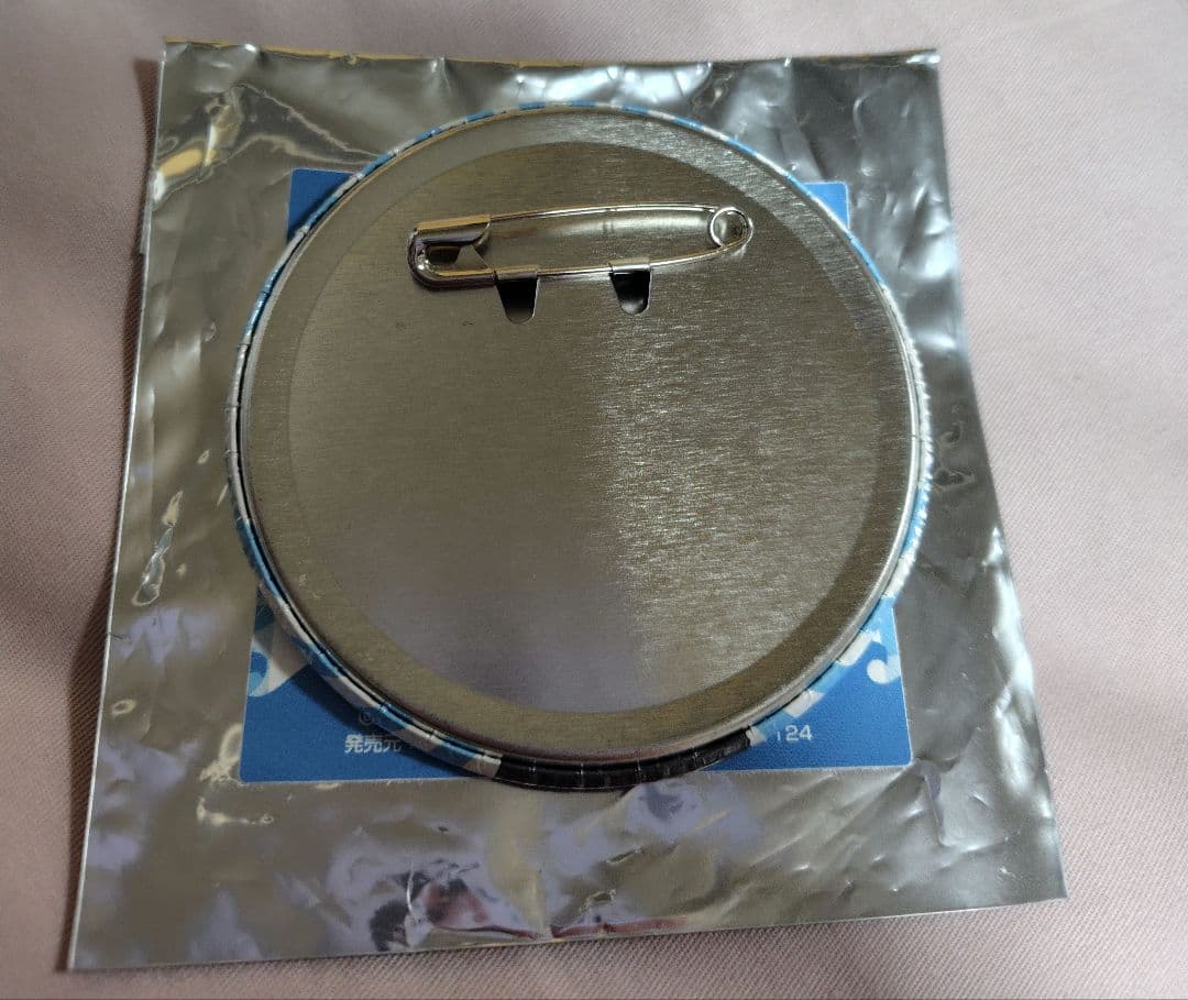 ONEPIECE　ワンピース　ハワイアンズ　缶バッジ　希少　ロー　レア