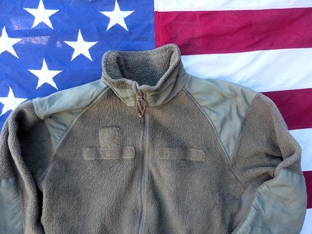 米軍実物　ポーラテックフリースジャケット　M-R　コヨーテ ECWCS　150