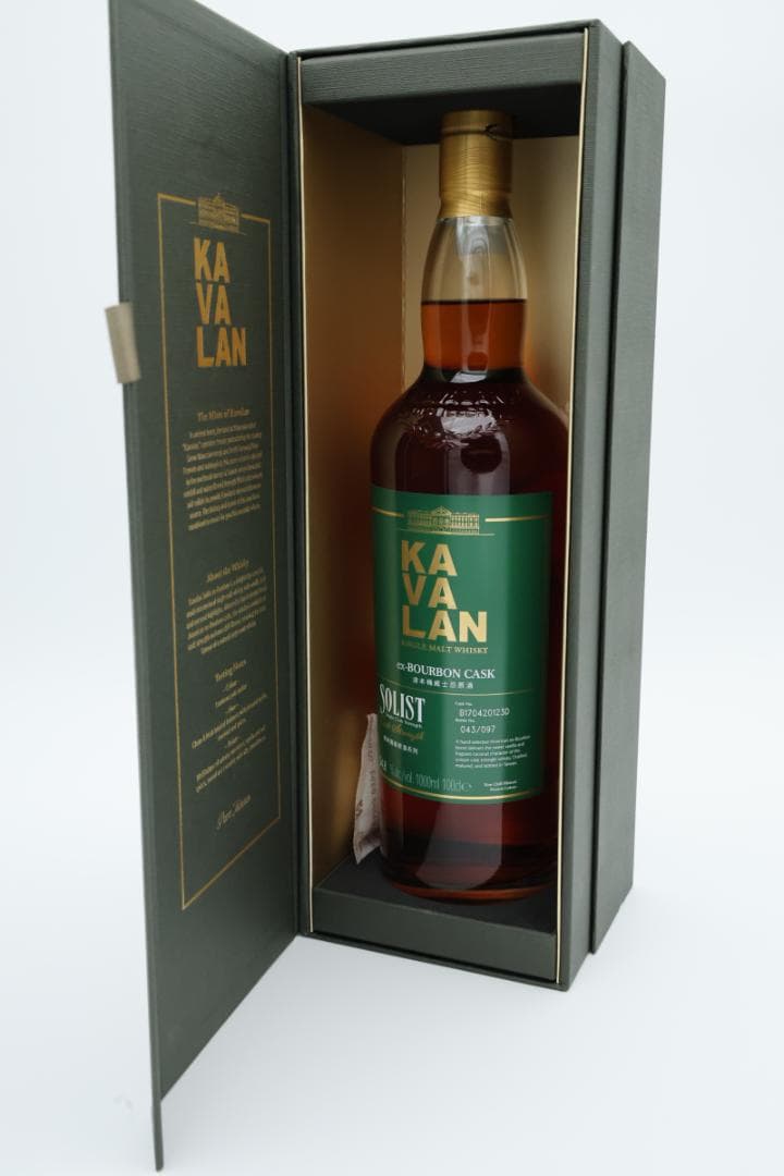 KAVALAN SOLIST シングルモルトウイスキー 54%