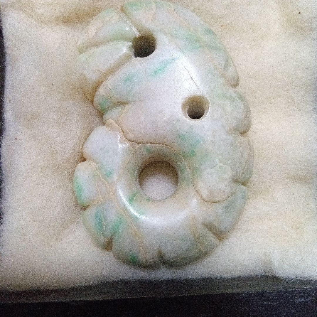 極上翡翠 　大型環状勾玉　秀麗勾玉　護符勾玉　歴史史料　極彩極上翡翠勾玉