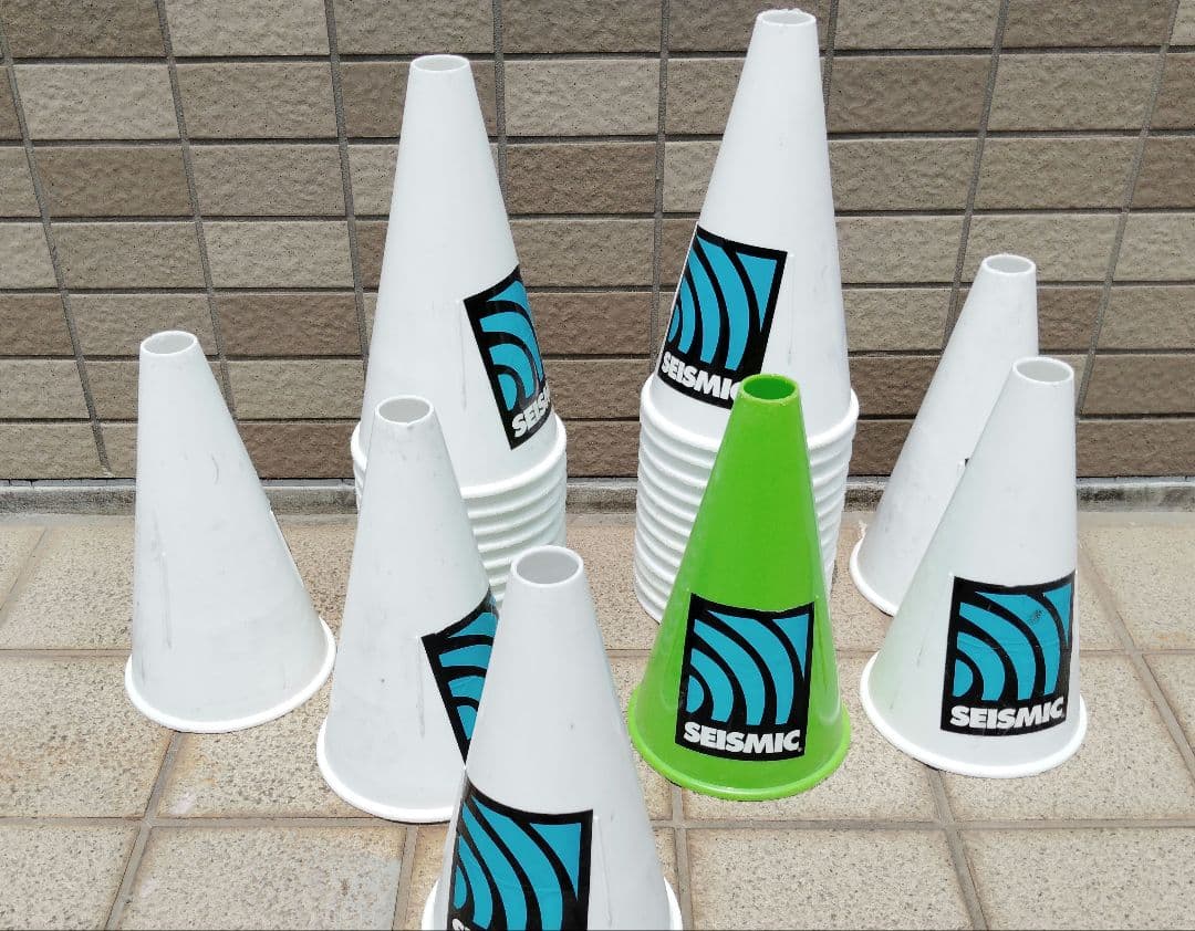 中古 サイズミック 公式コーン スケボースラローム