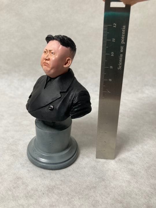 金正恩 ガレージキット　フィギュア 北朝鮮 習近平　完成品　シュプリーム