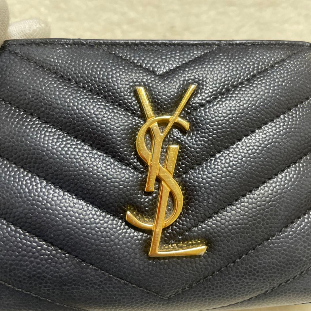 SAINT LAURENT　サンローラン　キャビアスキン　折り財布