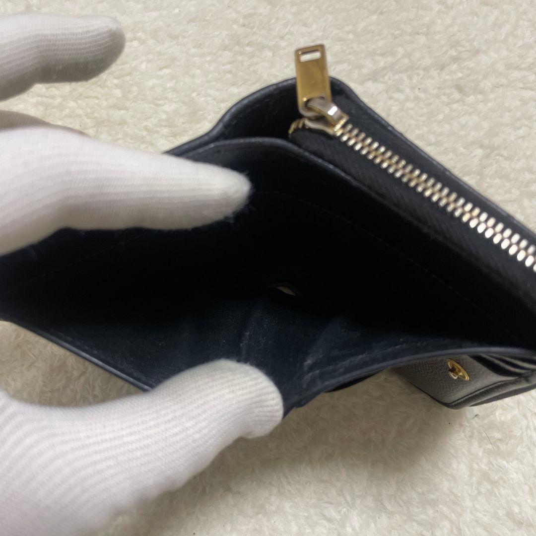 SAINT LAURENT　サンローラン　キャビアスキン　折り財布