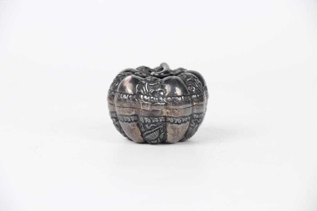 瓜形香合　龍鳳文　Silver925　落款　銀 重さ57.3g Eo15-1