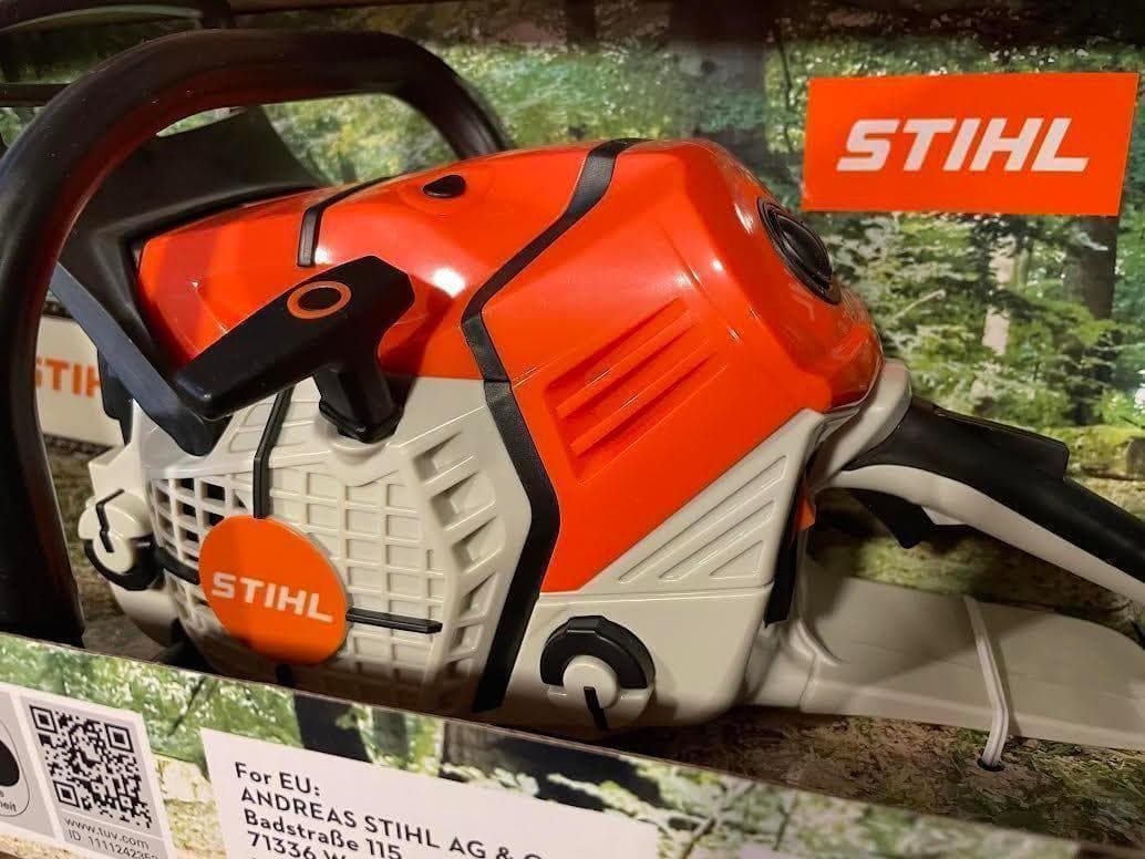 【新品】（NEWデザイン）STIHL 新型トイ チェーンソー