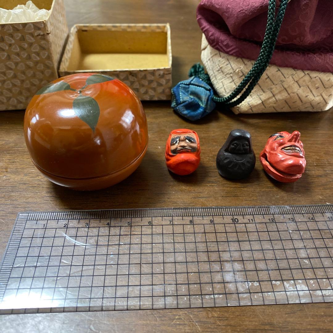 漆器のぐい呑みと伝統人形のセット