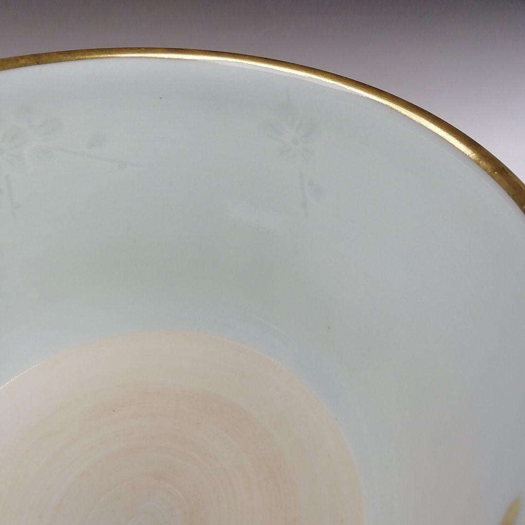 Ｔ９０６　茶碗　『青磁　梅』『勝龍寺窯』　共箱　抹茶碗　茶道具