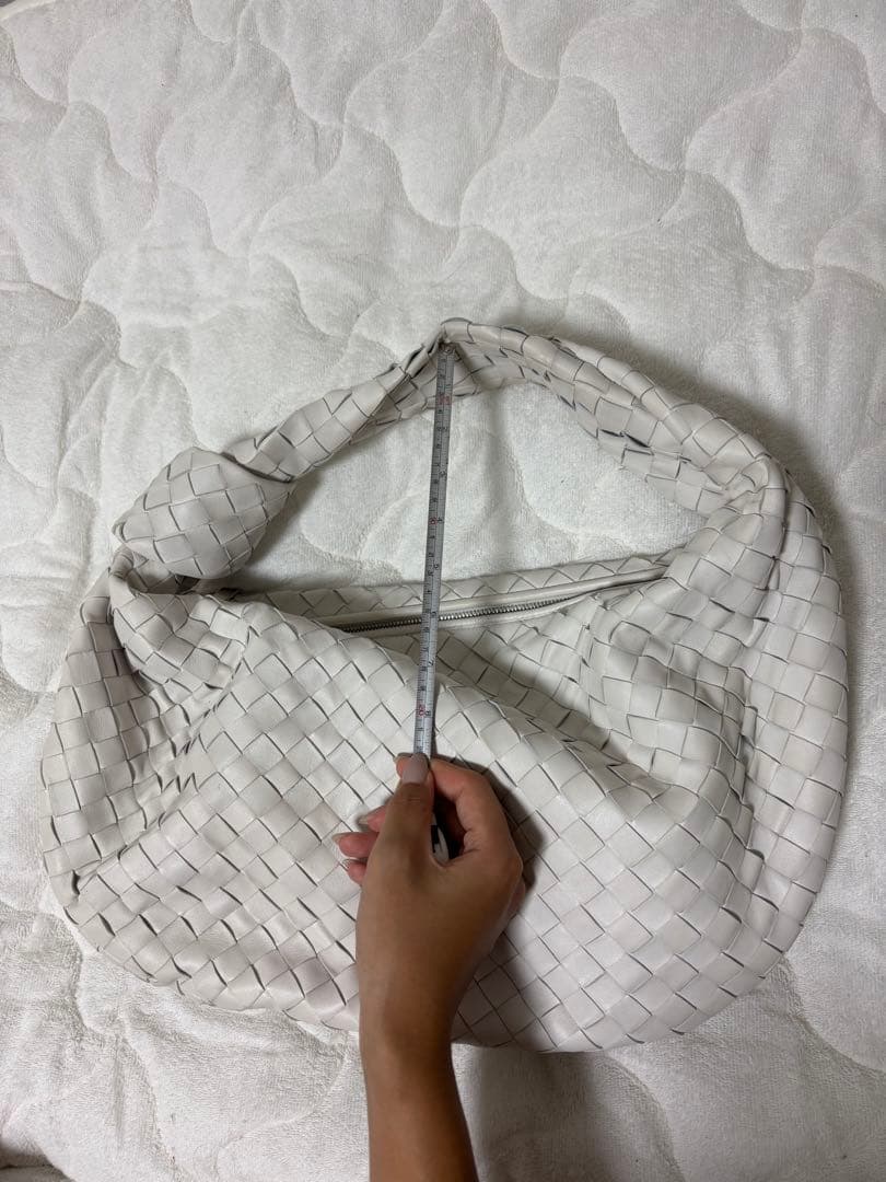 【正規品】Bottega Veneta ボッテガヴェネタ　スモールジョディ　白