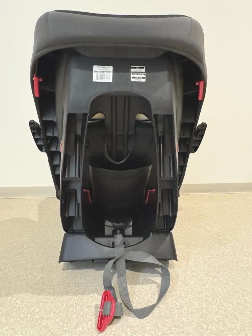 Combi コンビ チャイルドシート ウィーゴロング HI