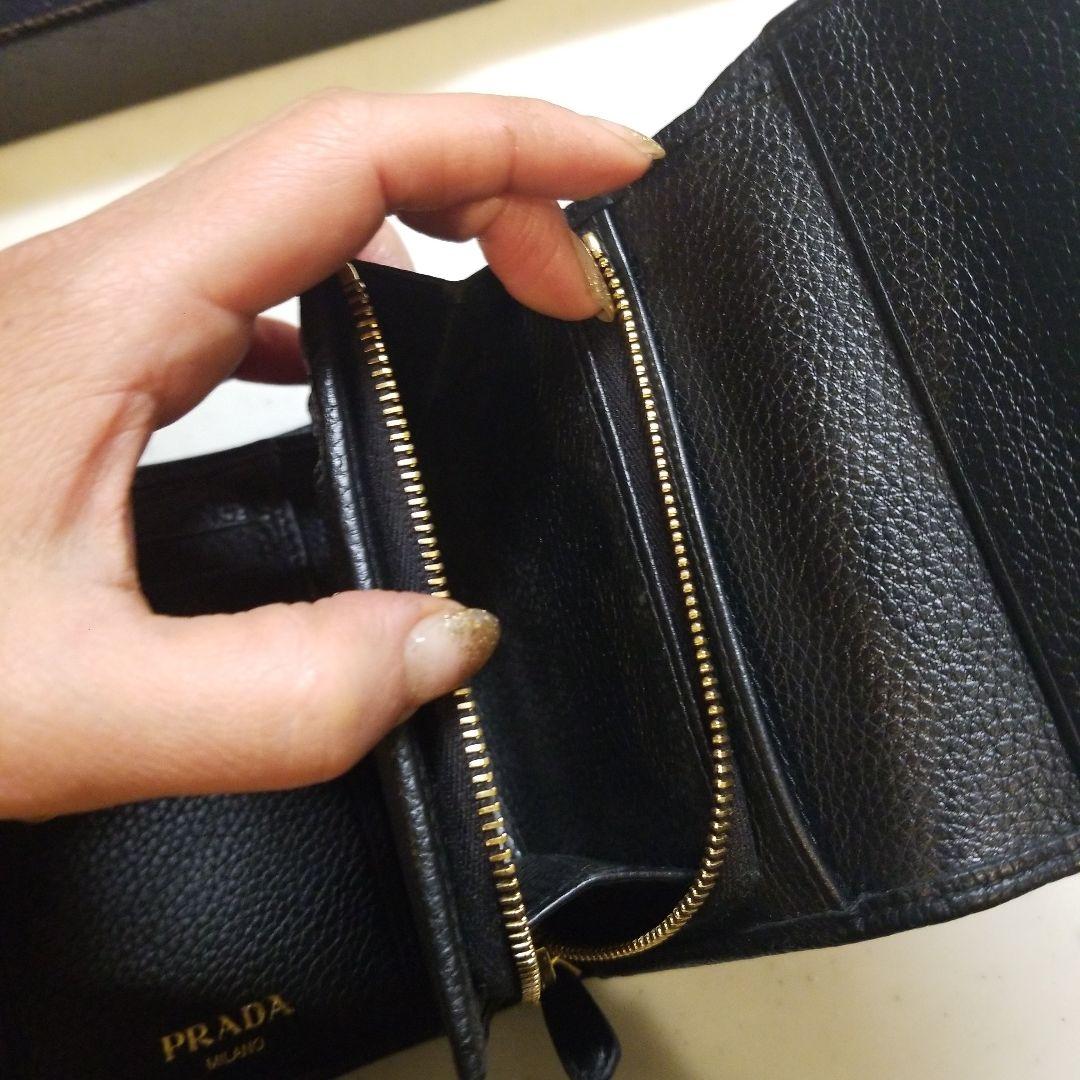 PRADA 三つ折り財布 ダイノレザー