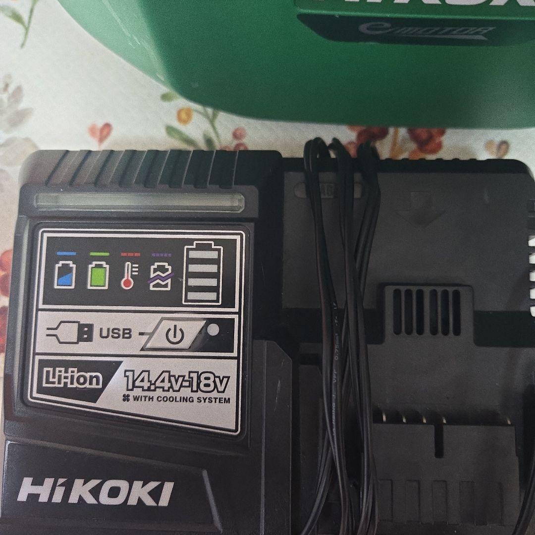 最終値下げ☆HiKOKI 高圧洗浄機本体　バッテリー充電器付き