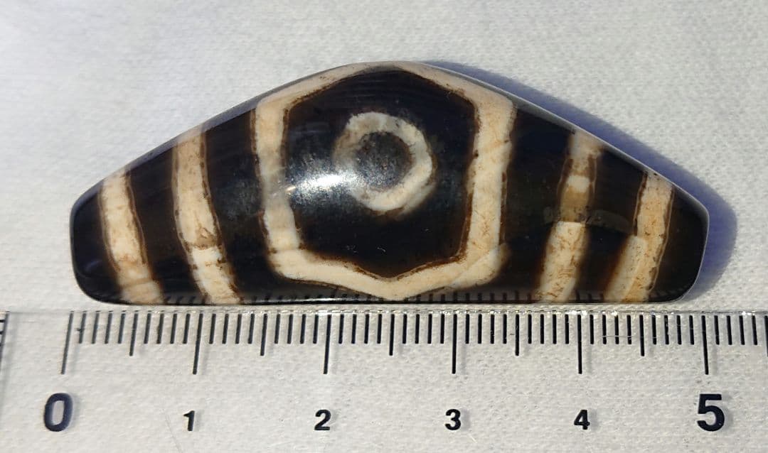 チベットビーズ老天珠 天然石 品名:天珠 超レア老礦石 牛角 三眼天珠