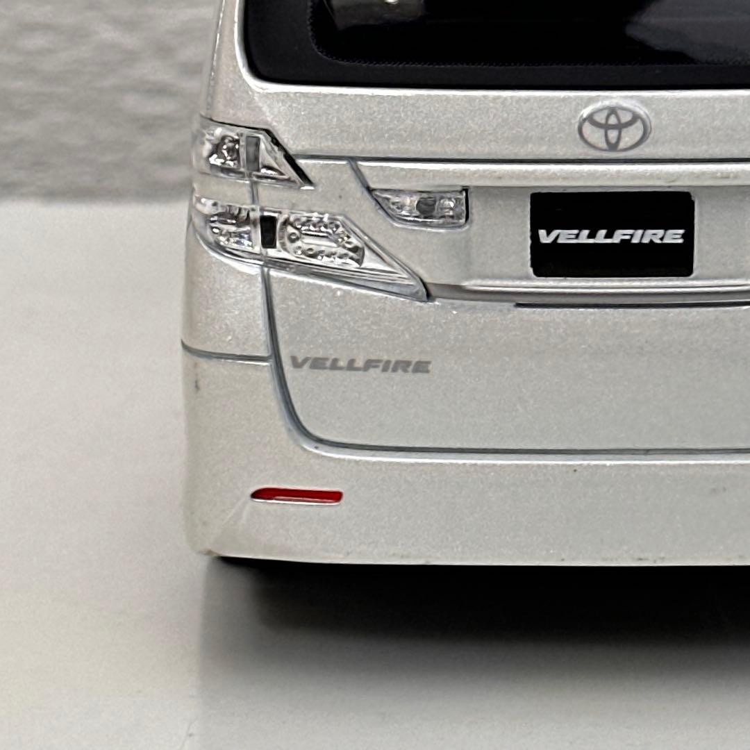 VELLFIRE ホワイト ミニカー