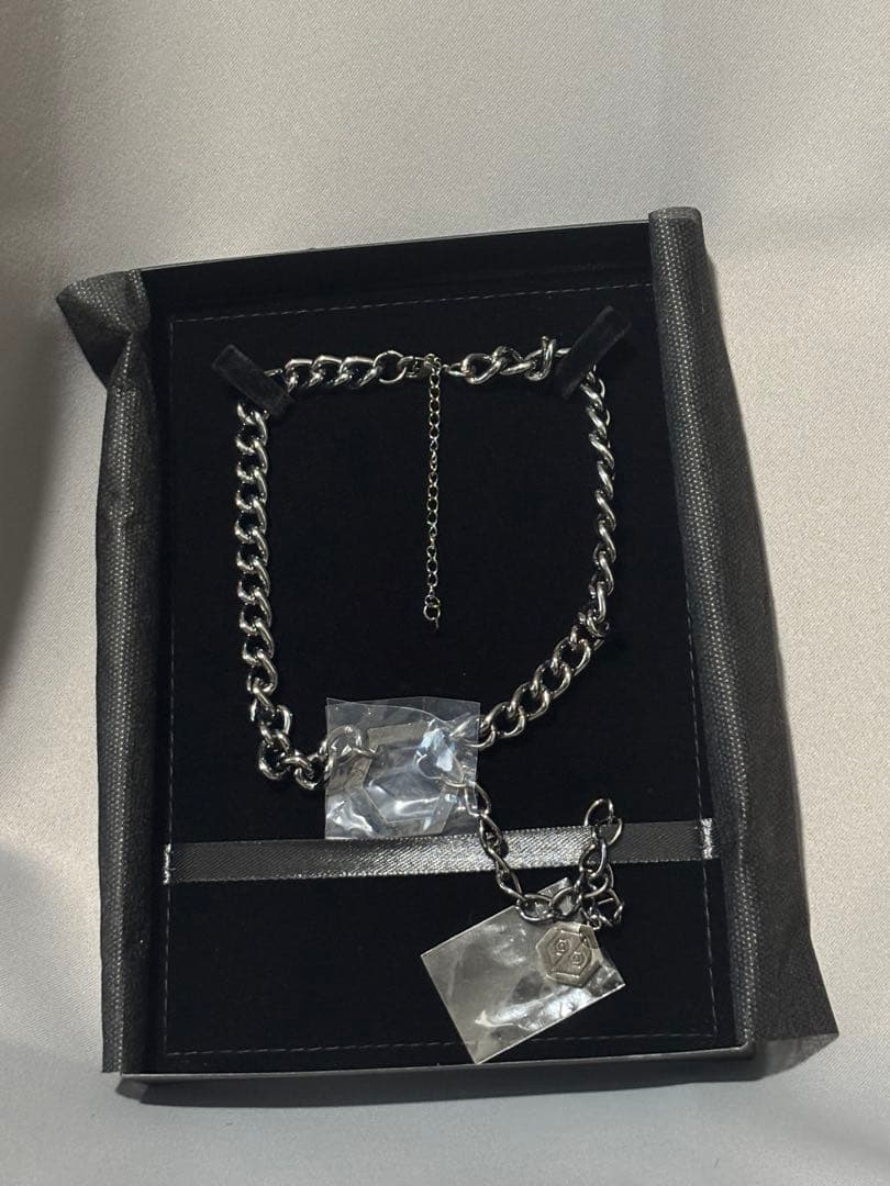 女王蜂　アクセサリーセット