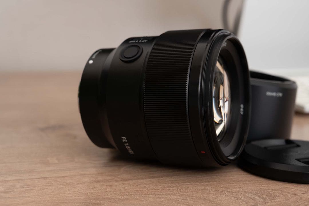 SONY FE 85mm F1.8 レンズ