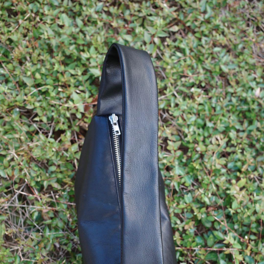 KEESE レザーハンドバッグ トートバッグ Mサイズ レディース ブラック 黒