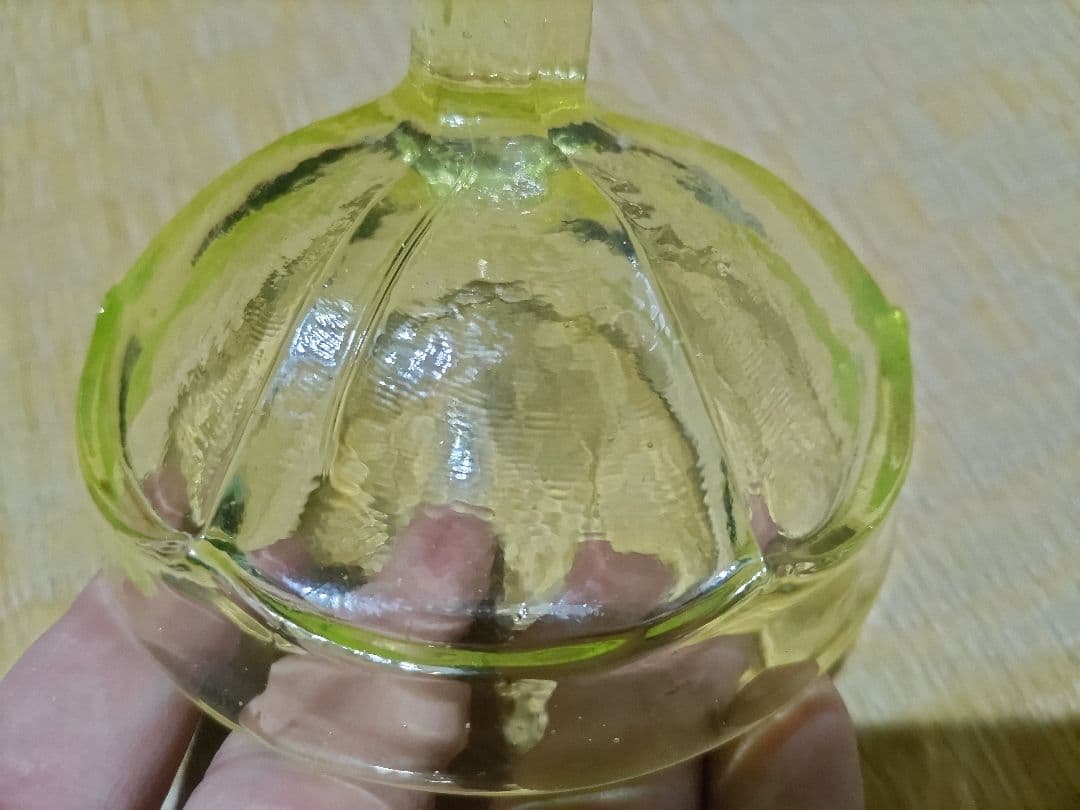 氷コップ　プレスガラス　美品　233g　無傷　ウランガラス