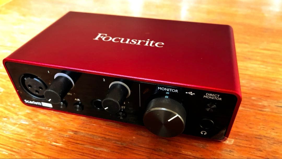 フォーカスライト Scarlett Solo 3rd Gen (ほぼ新品)