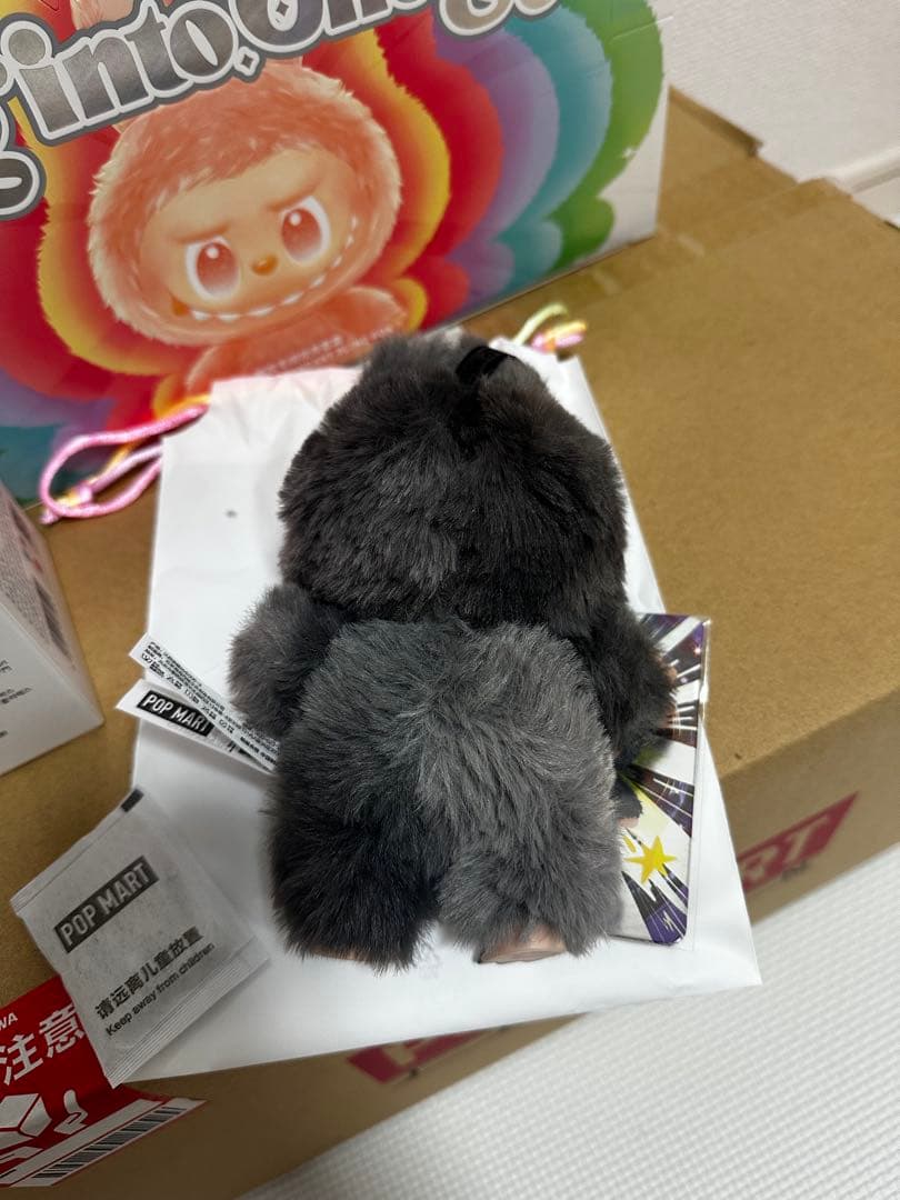 正規品　ラブブLabubu Big into Energy シークレット