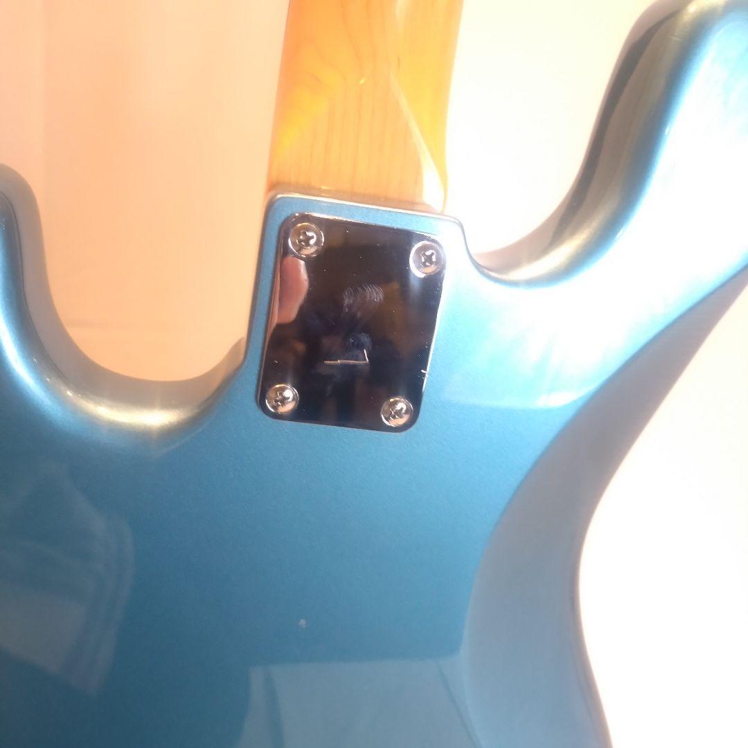 GRASS ROOTS Lake Blueグラスルーツ　エレキベース