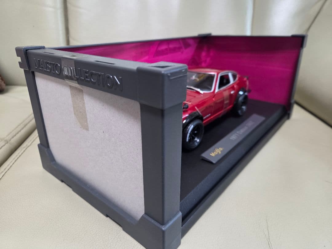 Maisto 1971 Datsun 240Z 1/18 フェアレディZ 模型