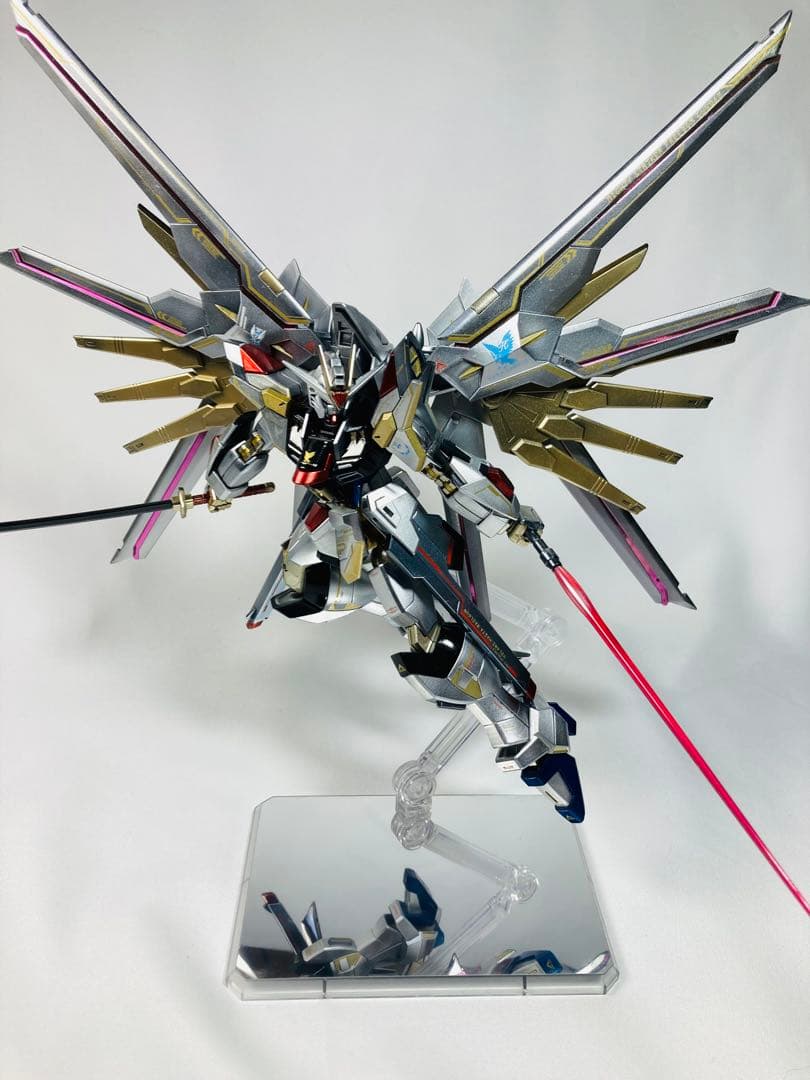 HG マイティーストライクフリーダムガンダム 全塗装 完成品 ガンプラ 塗装済み