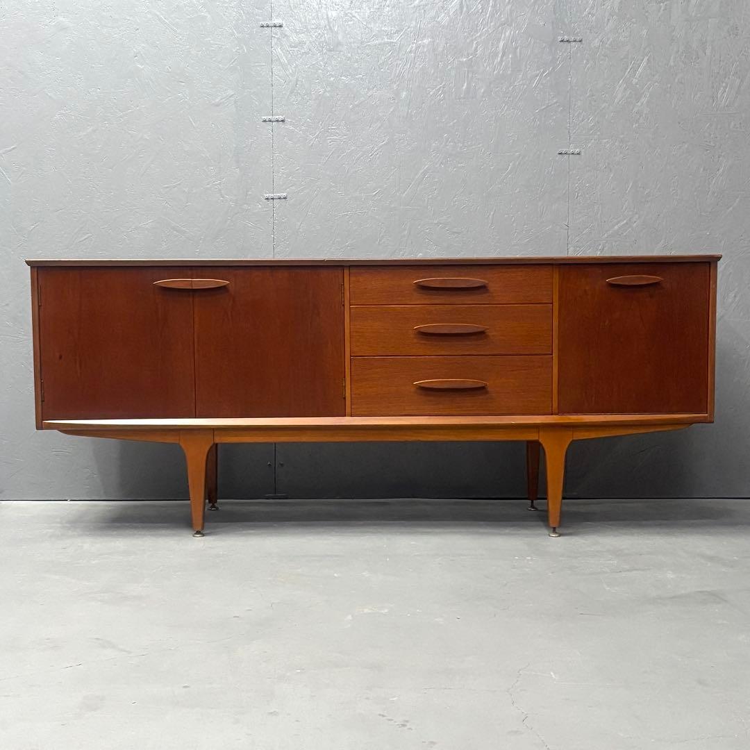 英国 Jentique(ジェンティーク) ヴィンテージ サイドボード(401)