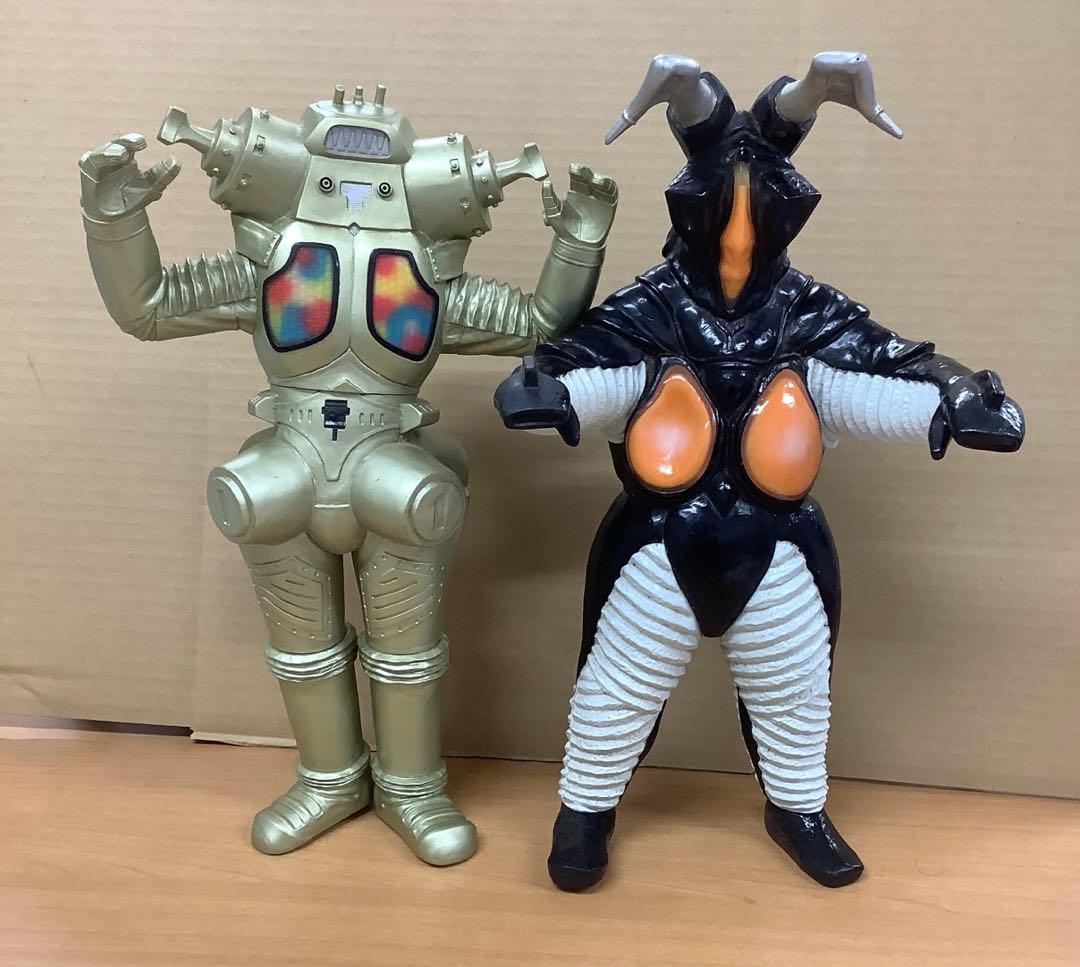 【非売品】ウルトラマンシリーズ ソフビ キングジョー　ゼットン