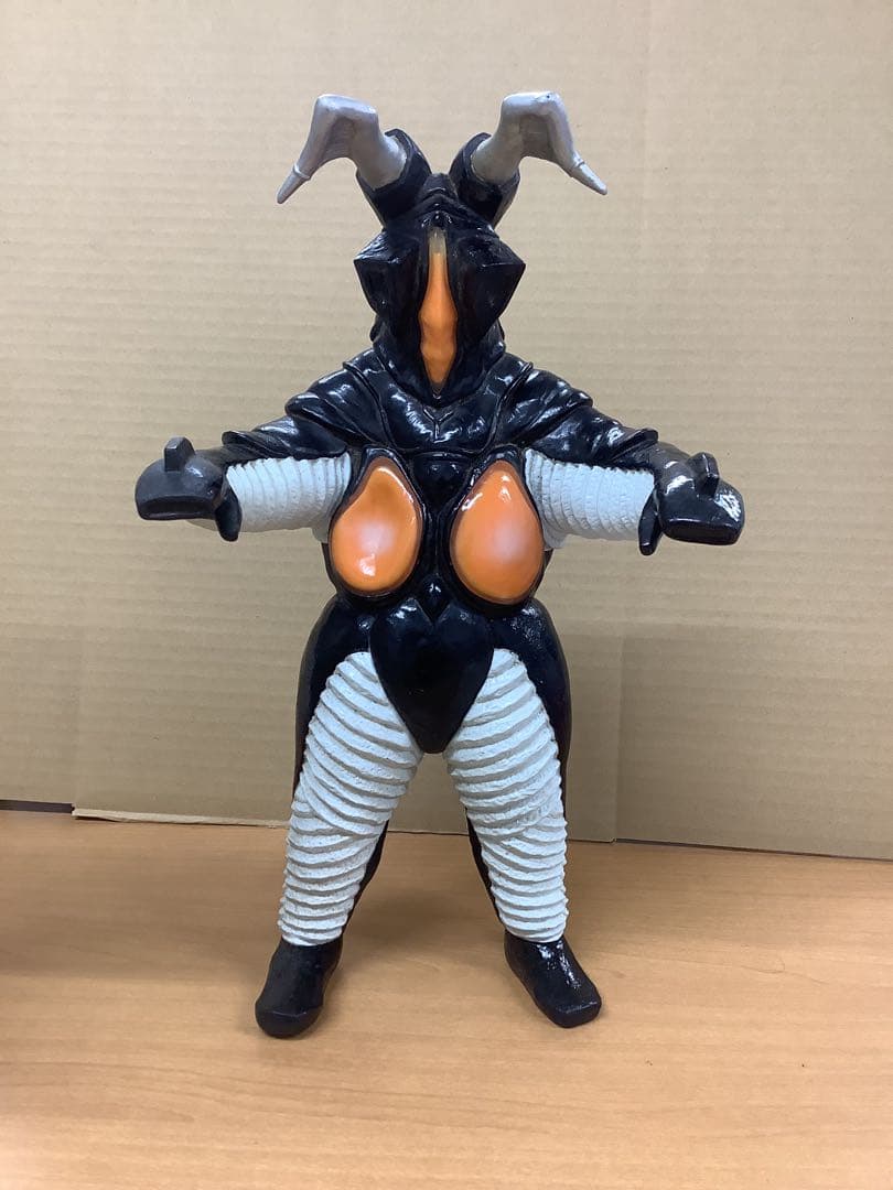 【非売品】ウルトラマンシリーズ ソフビ キングジョー　ゼットン